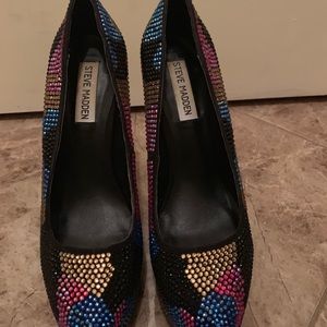 Multi colored crystal pumps